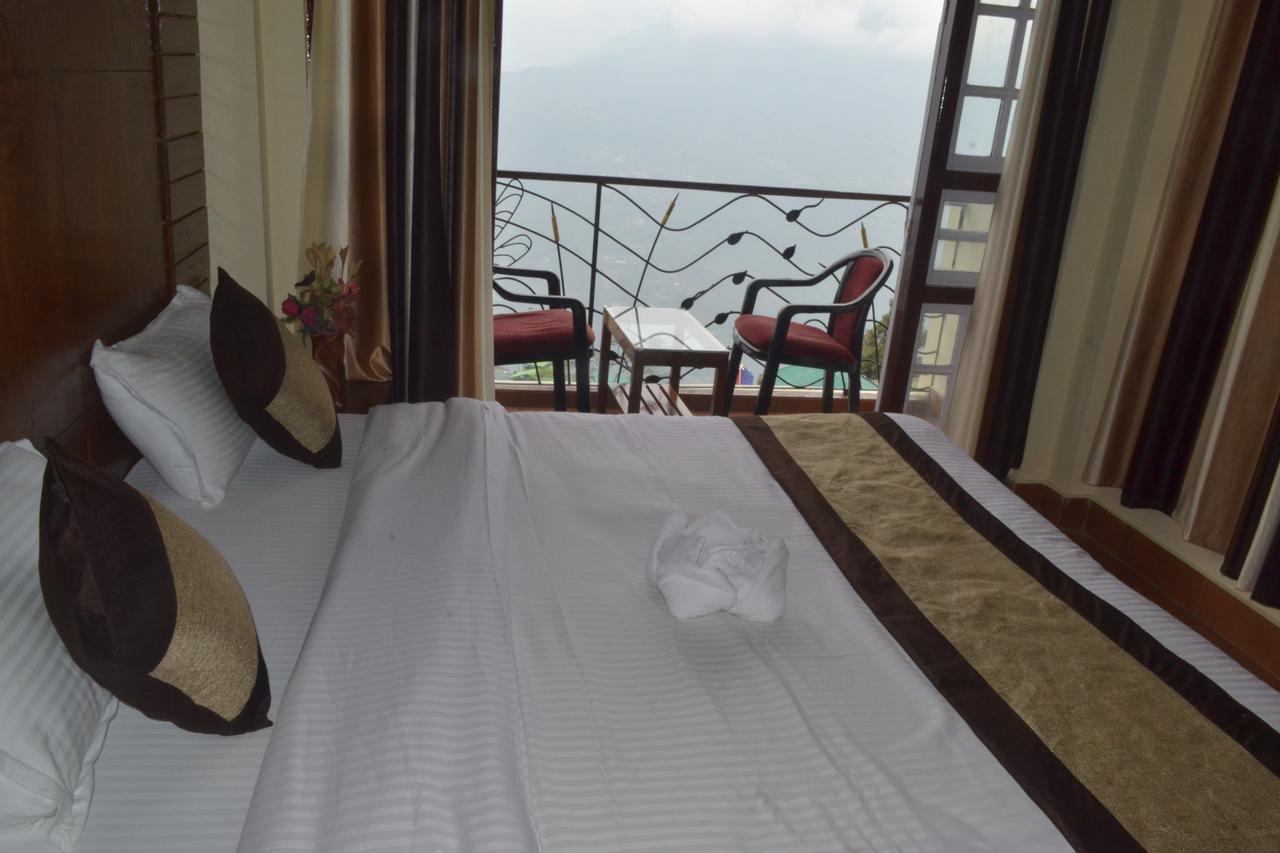 Hotel Madhawi Gangtok Exterior photo